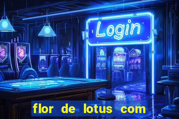 flor de lotus com lua tatuagem